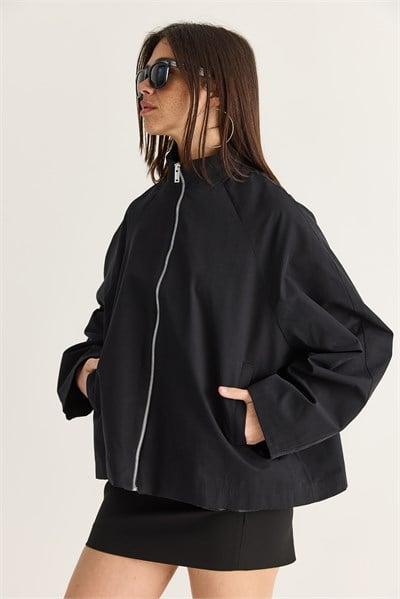 Kadın Oversize Dik Yaka Fermuarlı Reglan Kol A Kesim Kısa Trençkot 2100 60286511 - Siyah