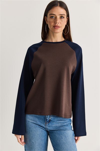 Kadın Pamuklu Regular Reglan Kol Renk Bloklu Uzun Kollu T-Shirt ÖS261006 60286587 - Kahve-Lacivert