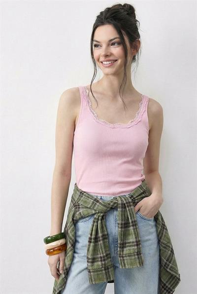 Kadın Pamuklu Slim Fit U Yaka Dantelli Atlet 1053 60286022 - Şeker Pembe