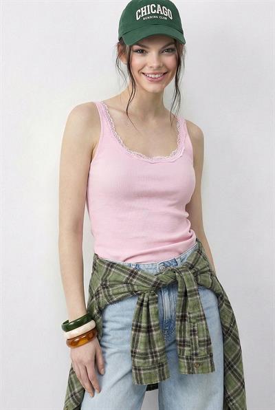 Kadın Pamuklu Slim Fit U Yaka Dantelli Atlet 1053 60286022 - Şeker Pembe