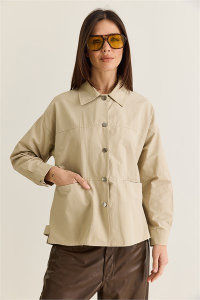 Kadın Paraşüt Kumaş Cep Detaylı Çıtçıtlı Arkası Yırtmaçlı Oversize Gömlek Ceket 7063 60286674 - Bej