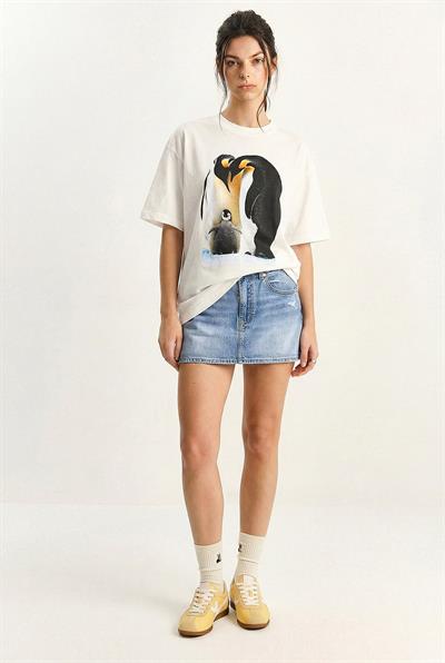 Kadın Penguen Baskılı Oversize Basic T-Shirt ÖT261008 60283985 - Beyaz