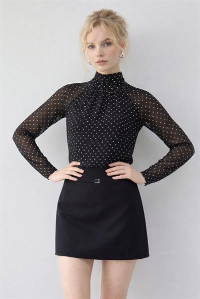 Kadın Puantiyeli Dik Yaka Pelerin Kesim Prenses Kol Astarlı Şifon Bluz 0972 60283966 - Siyah