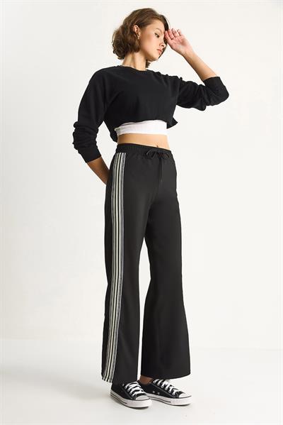 Kadın Rahat Kalıp Yan Şerit Detaylı Lastik Bel Yumuşak Dokulu Eşofman Altı T006 60283544 - Siyah