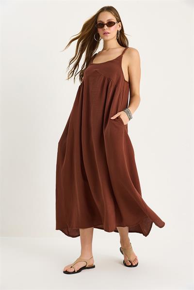 Kadın Saç Örgü Askılı Cep Detaylı Astarlı Salaş Müslin Elbise 7021 60283468 - Kahve