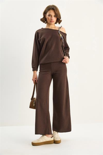 Kadın Şal Aksesuarlı Tek Omuz Üst Bol Pantolonlu Selanik Takım 6940 60283708 - Acı Kahve