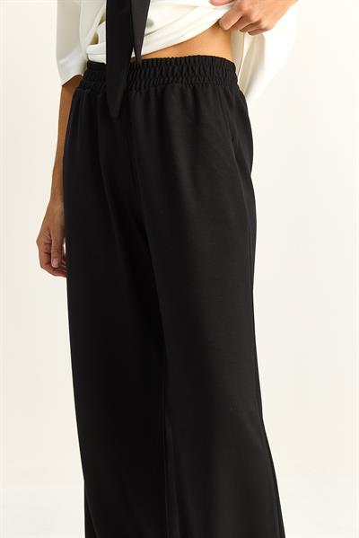 Kadın Şal Detaylı Basic T-Shirt Beli Lastikli Bol Pantolon Alt-Üst Modal Takım 4116 60286084 - Siyah-Beyaz