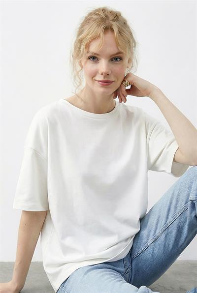 Kadın Sırtı V Dantel Detaylı Scuba Oversize T-Shirt 1050 60283974 - Beyaz