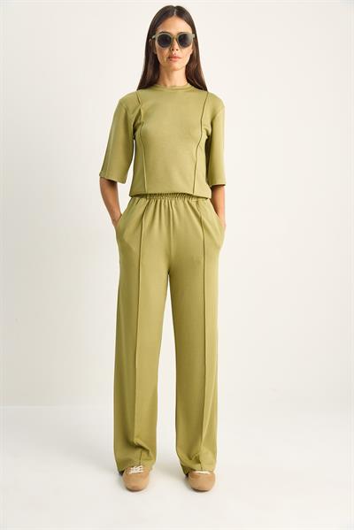 Kadın Soft Touch Nervürlü Yarım Kol T-Shirt Lastikli Bol Paça Pantolon Takım 18000 60286181 - Fıstık Yeşili