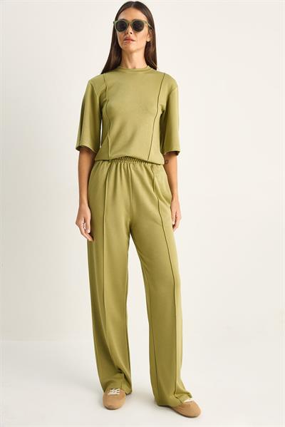 Kadın Soft Touch Nervürlü Yarım Kol T-Shirt Lastikli Bol Paça Pantolon Takım 18000 60286181 - Fıstık Yeşili