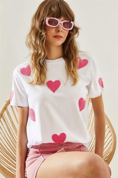 Kadın Süzene Kalp Nakışlı Basic T-Shirt 60251208 - Beyaz