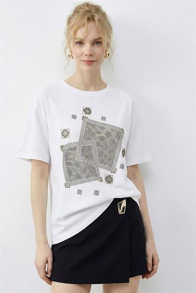 Kadın Taş Baskılı Leopar Desenli Bisiklet Yaka Regular Fit T-Shirt 2209 60283975 - Beyaz