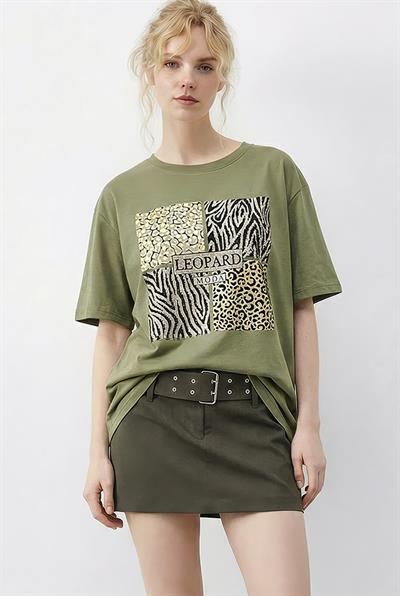 Kadın Taş Detaylı Leopar Baskılı Bisiklet Yaka Rahat Kalıp T-Shirt 2200 60283970 - Fıstık Yeşili