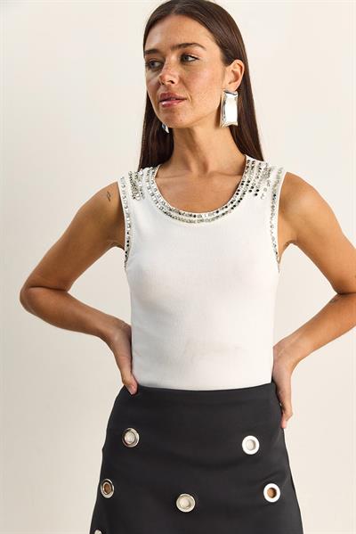 Kadın Taş İşlemeli Bisiklet Yaka Kalın Askılı Fitilli Bluz ÖA261006 60286171 - Beyaz