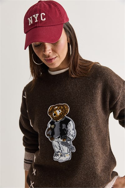 Kadın Teddy Aplikeli Çapraz Nakış Detaylı Bisiklet Yaka Oversize Triko Kazak 5307 60286700 - Acı Kahve