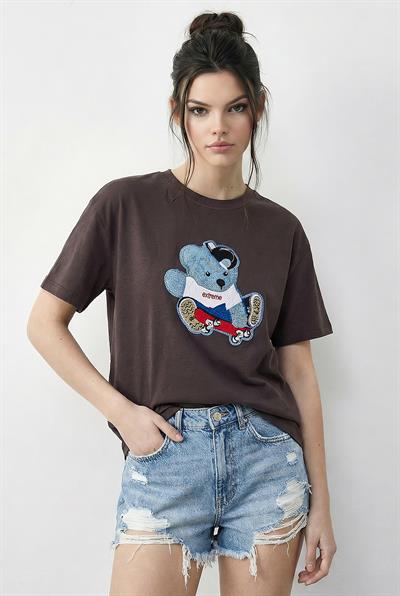 Kadın Teddy Nakışlı İşlemeli Bisiklet Yaka Basic T-Shirt 7533 60283952 - Kakao
