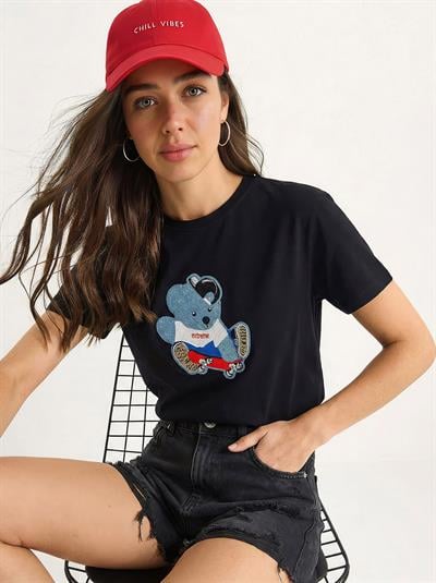 Kadın Teddy Nakışlı İşlemeli Bisiklet Yaka Basic T-Shirt 7533 60283952 - Siyah