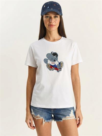 Kadın Teddy Nakışlı İşlemeli Bisiklet Yaka Basic T-Shirt 7533 60283952 - Beyaz