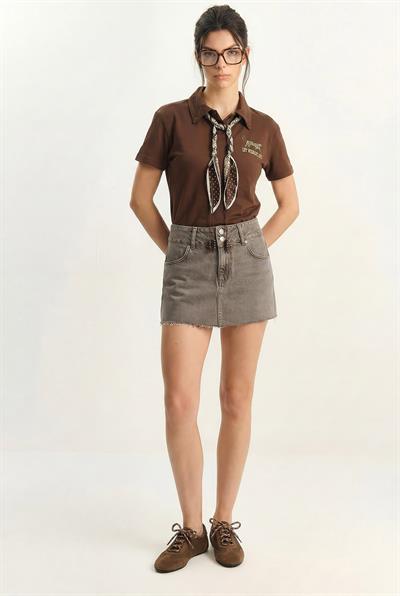 Kadın Tiger Nakışkı Fular Detaylı Polo Yaka T-Shirt 3501 60283973 - Kahve