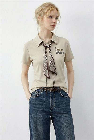 Kadın Tiger Nakışkı Fular Detaylı Polo Yaka T-Shirt 3501 60283973 - Bej