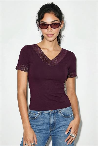 Kadın V Yaka Dantel Detaylı Soft Touch Bluz 0991 60286051 - Mürdüm