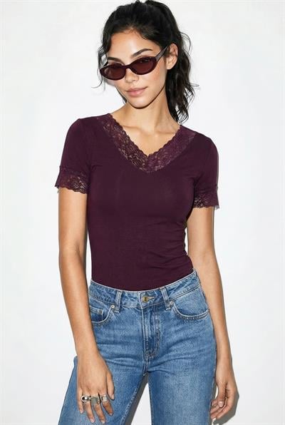 Kadın V Yaka Dantel Detaylı Soft Touch Bluz 0991 60286051 - Mürdüm