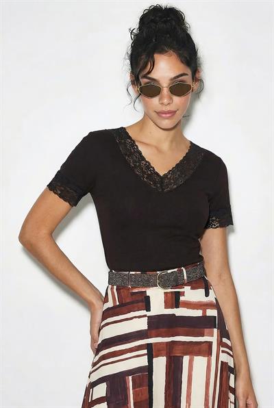 Kadın V Yaka Dantel Detaylı Soft Touch Bluz 0991 60286051 - Acı Kahve