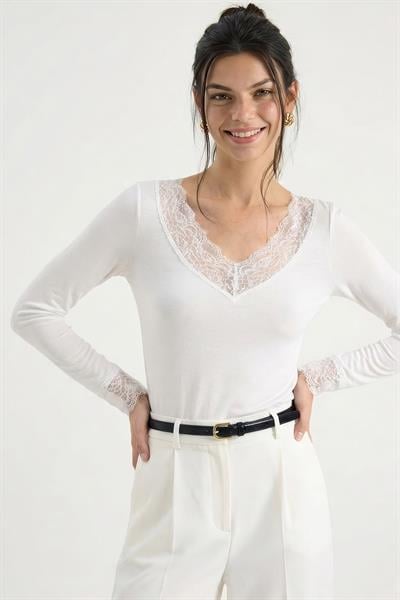 Kadın V Yaka Dantelli Viskon Bluz 1041 60283944 - Beyaz