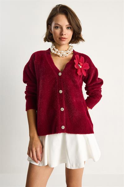 Kadın V Yaka Düğmeli Çiçek Aksesuarlı Yumuşak Dokulu Hırka 25301 60284081 - Bordo