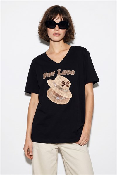 Kadın V Yaka For Love Nakış ve Boncuk İşlemeli Oversize T-Shirt 2240 60286329 - Siyah