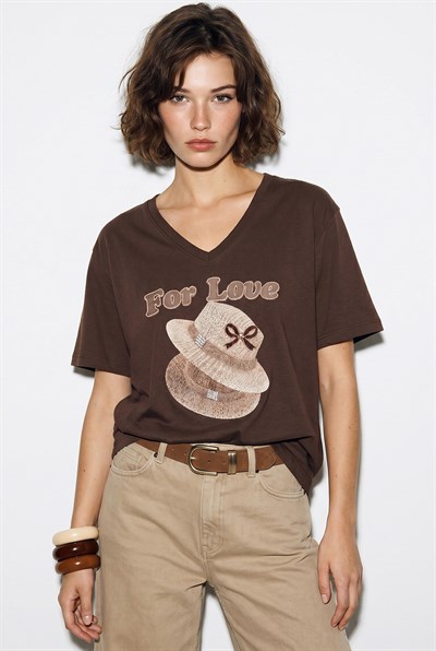Kadın V Yaka For Love Nakış ve Boncuk İşlemeli Oversize T-Shirt 2240 60286329 - Acı Kahve