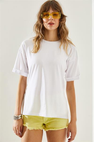 Kadın Yandan Yırtmaçlı Kol Katlama Detaylı Bisiklet Yaka Kısa Kollu Basic T-Shirt 60251203 - Beyaz