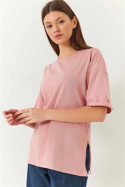 Kadın Yandan Yırtmaçlı Kol Katlama Detaylı Bisiklet Yaka Kısa Kollu Basic T-Shirt 60251203 - Pudra