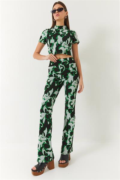 Kadın Yarım Balıkçı Yaka Kısa Kollu Crop Beli Lastikli Pantolonlu Alt-Üst Takım 60261374 - Yeşil-Siyah