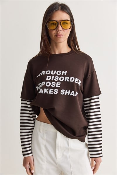 Kadın Yazı Baskılı Çizgili Katmanlı Kol Bisiklet Yaka Oversize Sweatshirt 2387 60286693 - Acı Kahve