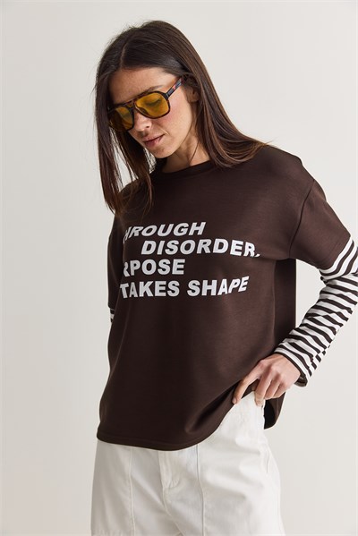 Kadın Yazı Baskılı Çizgili Katmanlı Kol Bisiklet Yaka Oversize Sweatshirt 2387 60286693 - Acı Kahve