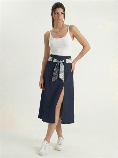 Kadın Yırtmaç Detaylı Desenli Saten Kemerli Midi Boy Denim Etek 7512 60283934 - Lacivert