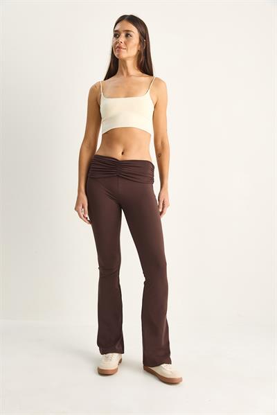 Kadın Yüksek Bel Büzgü Detaylı İspanyol Paça Toparlayıcı Tayt ÖT261055 60286199 - Acı Kahve