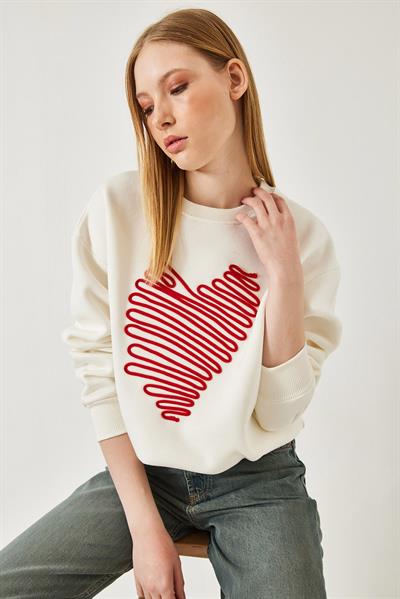 Kadın Kalp Nakışlı Sweatshirt 60601030 - Ekru