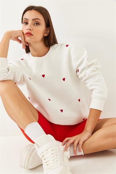 Kadın Kalp Nakışlı Sweatshirt MBHS016 60601016 - Ekru