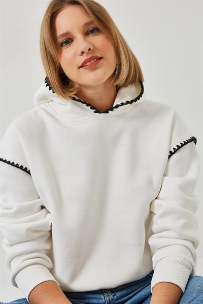 Kadın Kapişonlu Dantel Detaylı Sweatshirt 60601028 - Ekru