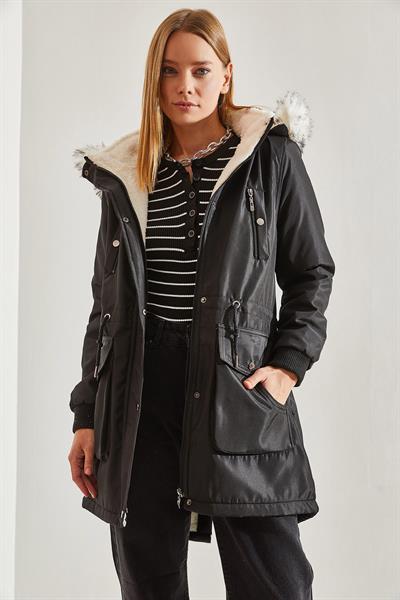 Kapişonu Kürklü Kolları Lastikli Şişme Mont - Siyah