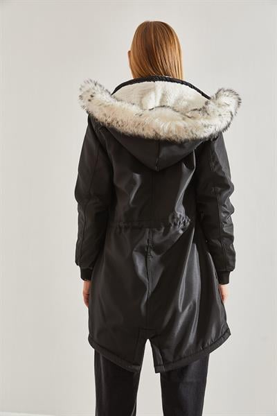 Kapişonu Kürklü Kolları Lastikli Şişme Mont - Siyah