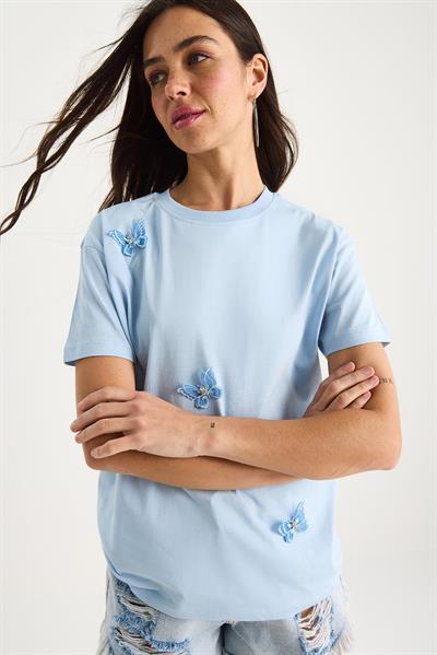 Kadın Kelebek Aksesuarlı Bisiklet Yaka Pamuklu T-Shirt 60602071 - Bebe Mavisi