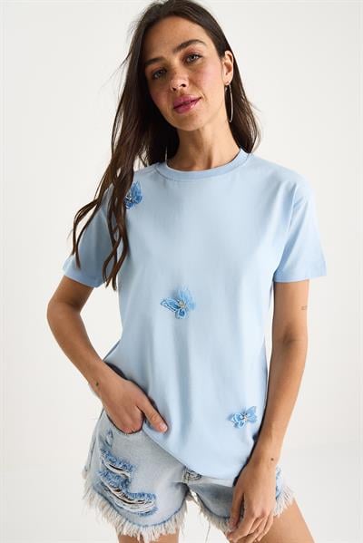Kadın Kelebek Aksesuarlı Bisiklet Yaka Pamuklu T-Shirt 60602071 - Bebe Mavisi