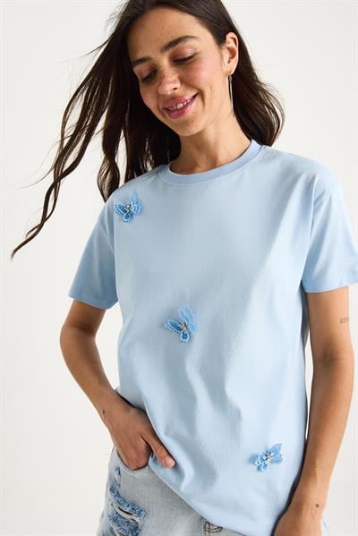 Kadın Kelebek Aksesuarlı Bisiklet Yaka Pamuklu T-Shirt 60602071 - Bebe Mavisi