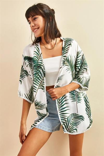Kadın Kolları Dantel Detaylı Desenli Viskon Kimono 30051057 - Yeşil-Beyaz