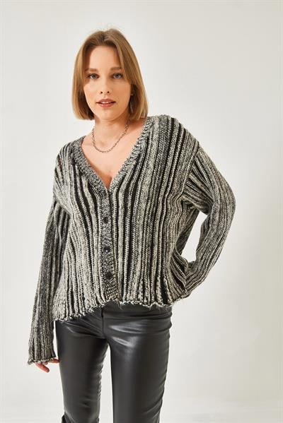 Links Örgü Salaş Triko Hırka 20246315 - Ekru-Siyah