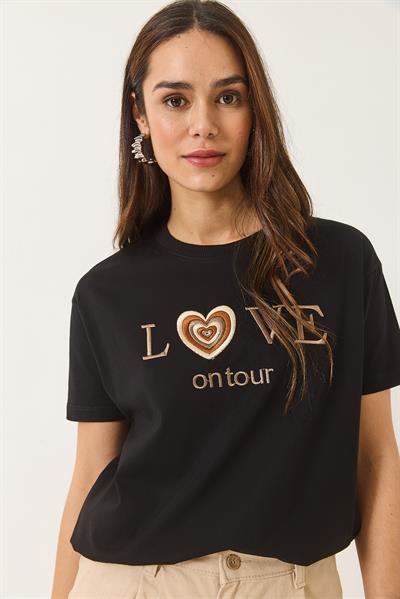 Kadın Love Nakışlı Kalp Detaylı Bisiklet Yaka Kısa Kollu T-Shirt 60602025 - Siyah