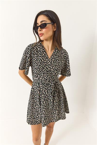 Kadın Papatya Desenli V Yaka Kuşaklı Şortlu Mini Elbise 60261569 - Siyah